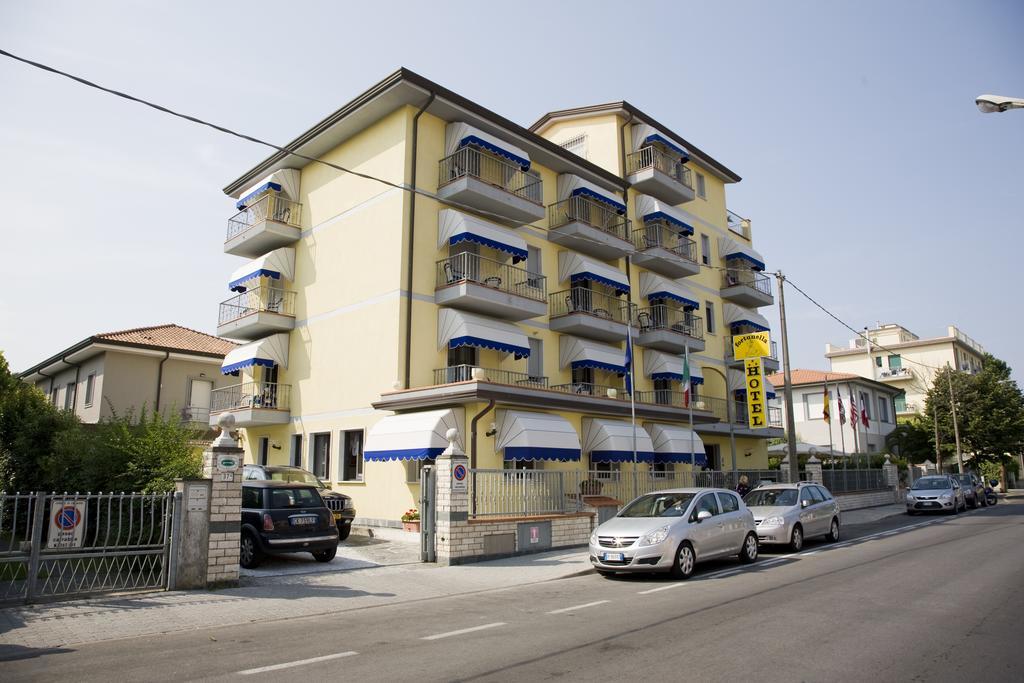לידו די קאמאיורה Hotel Fortunella מראה חיצוני תמונה