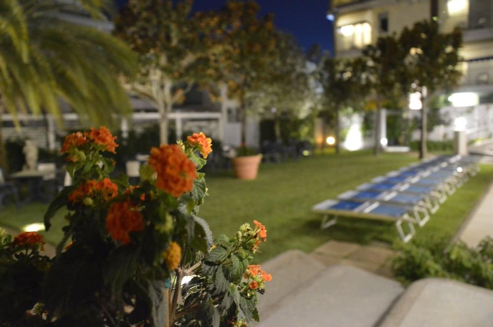 לידו די קאמאיורה Hotel Fortunella מראה חיצוני תמונה