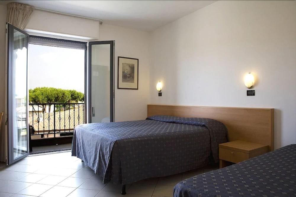 לידו די קאמאיורה Hotel Fortunella מראה חיצוני תמונה