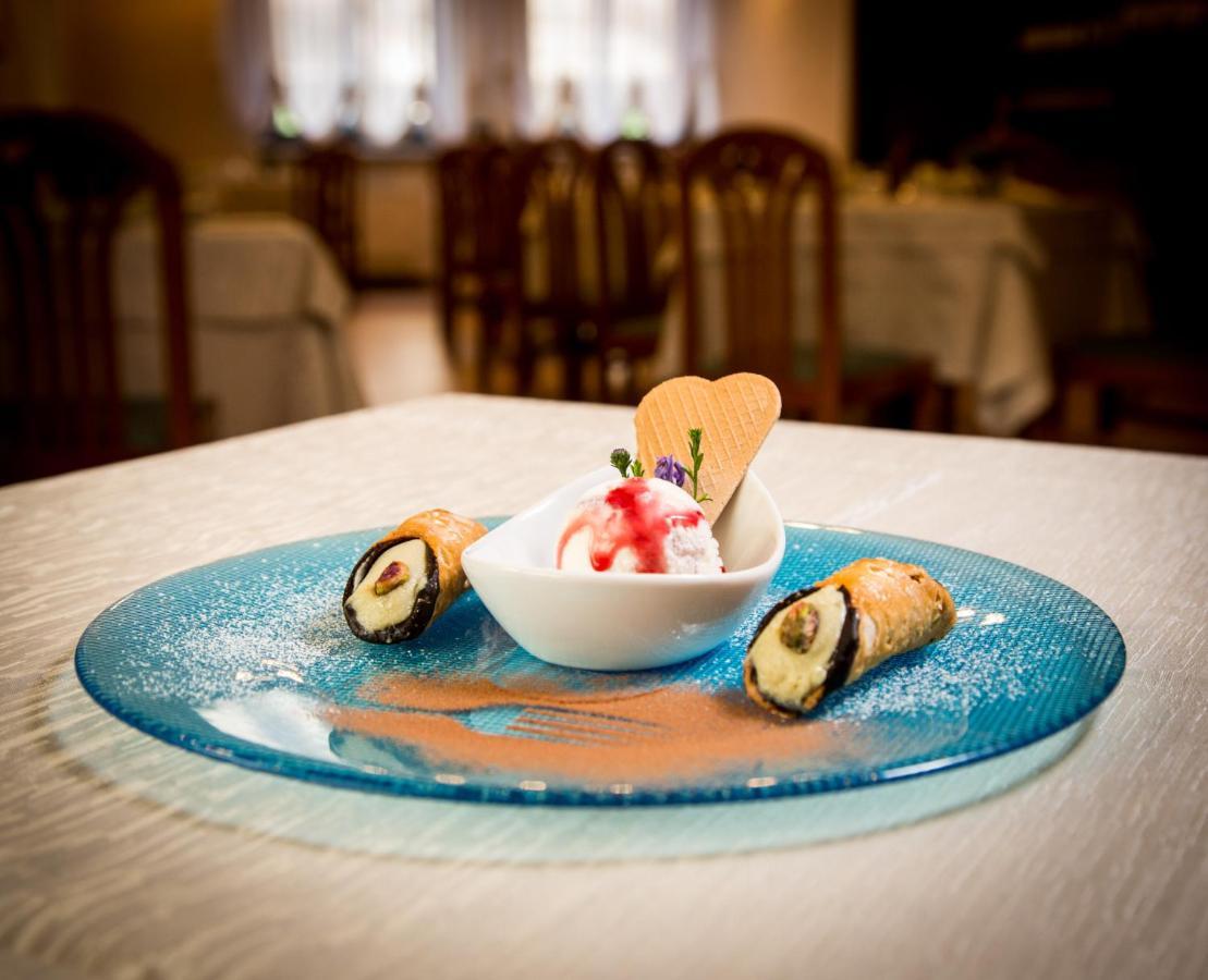 לידו די קאמאיורה Hotel Fortunella מראה חיצוני תמונה